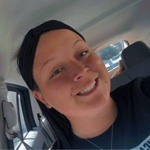 Meet your Posher, Makenzie